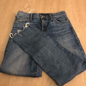 Joe’s the Scout mid rise slim tomboy crop Jean